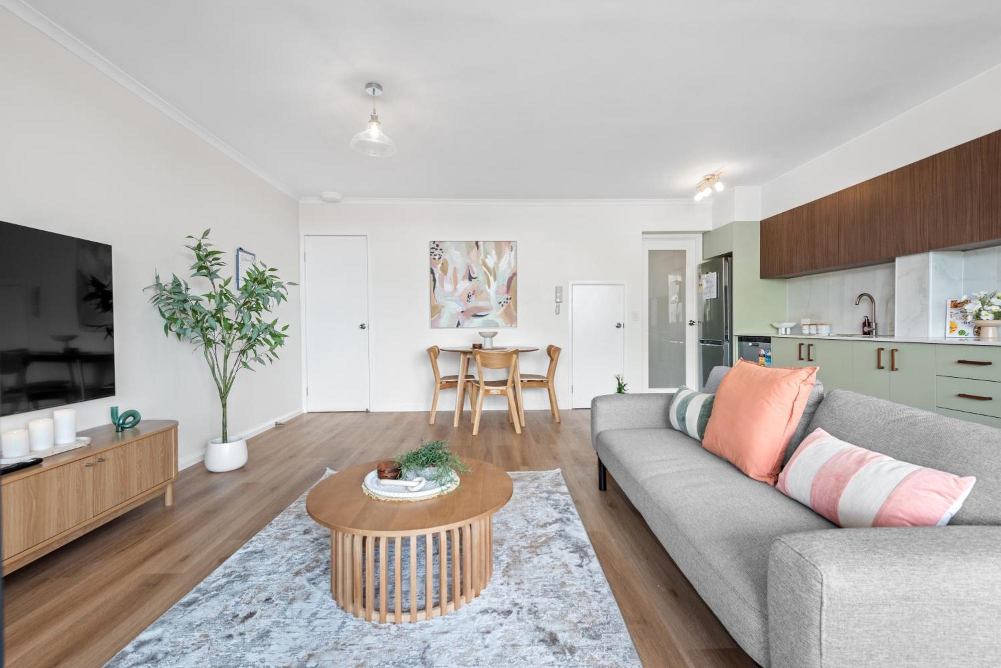 Bright With Car Park - 200m From Main Hub Apartment Brisbane