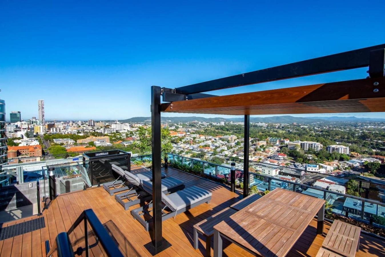 Apartamento 2br Luxury Retreat With Rooftop Pool Access Brisbane