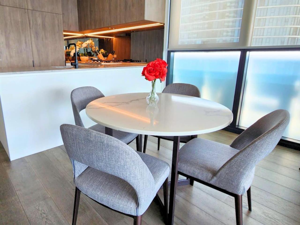 2br Luxury Retreat With Rooftop Pool Access Apartamento Brisbane