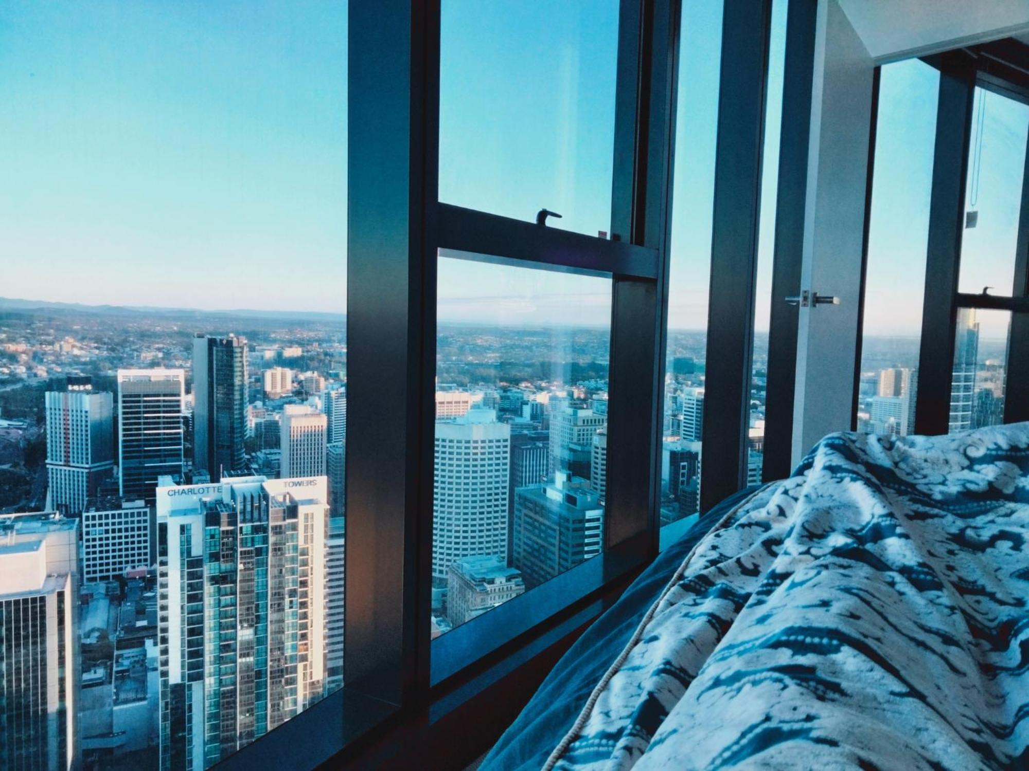 Sky High In Skytower By Cllix Apartment *