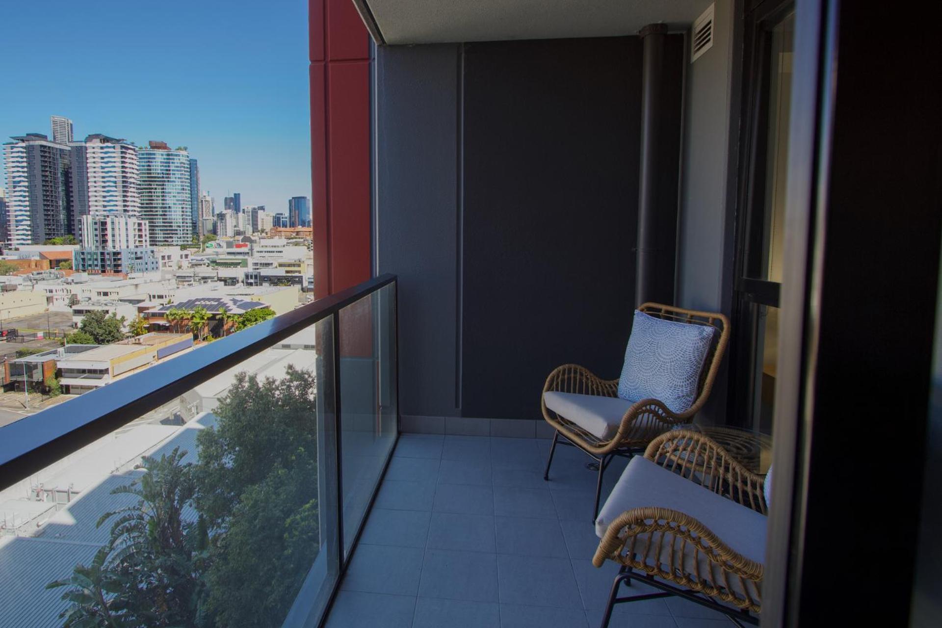 Apartment 1bed - Valley Fringe - Free Parking Brisbane
