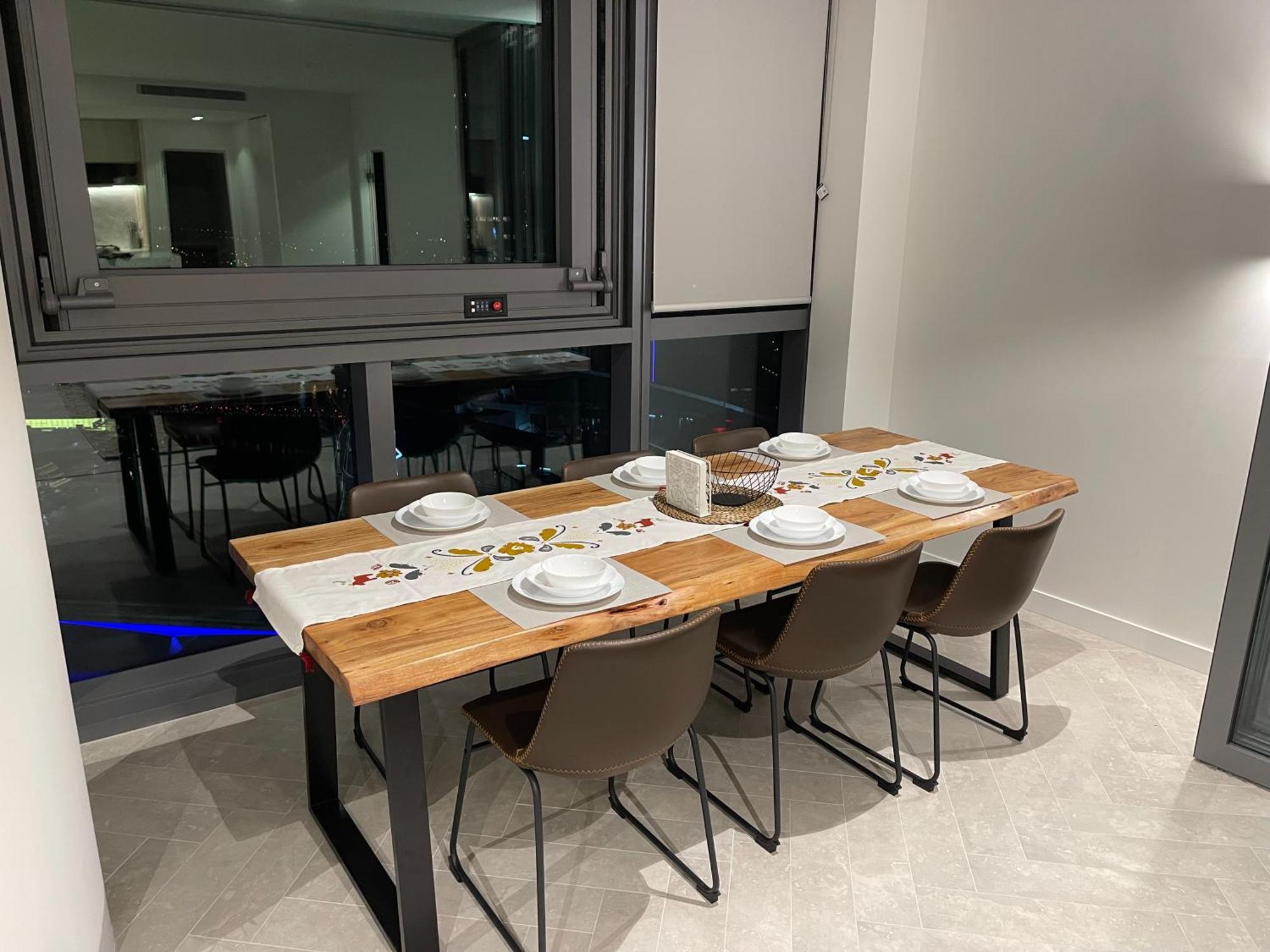 Apartment Queen's Wharf - Hosted By Nick *