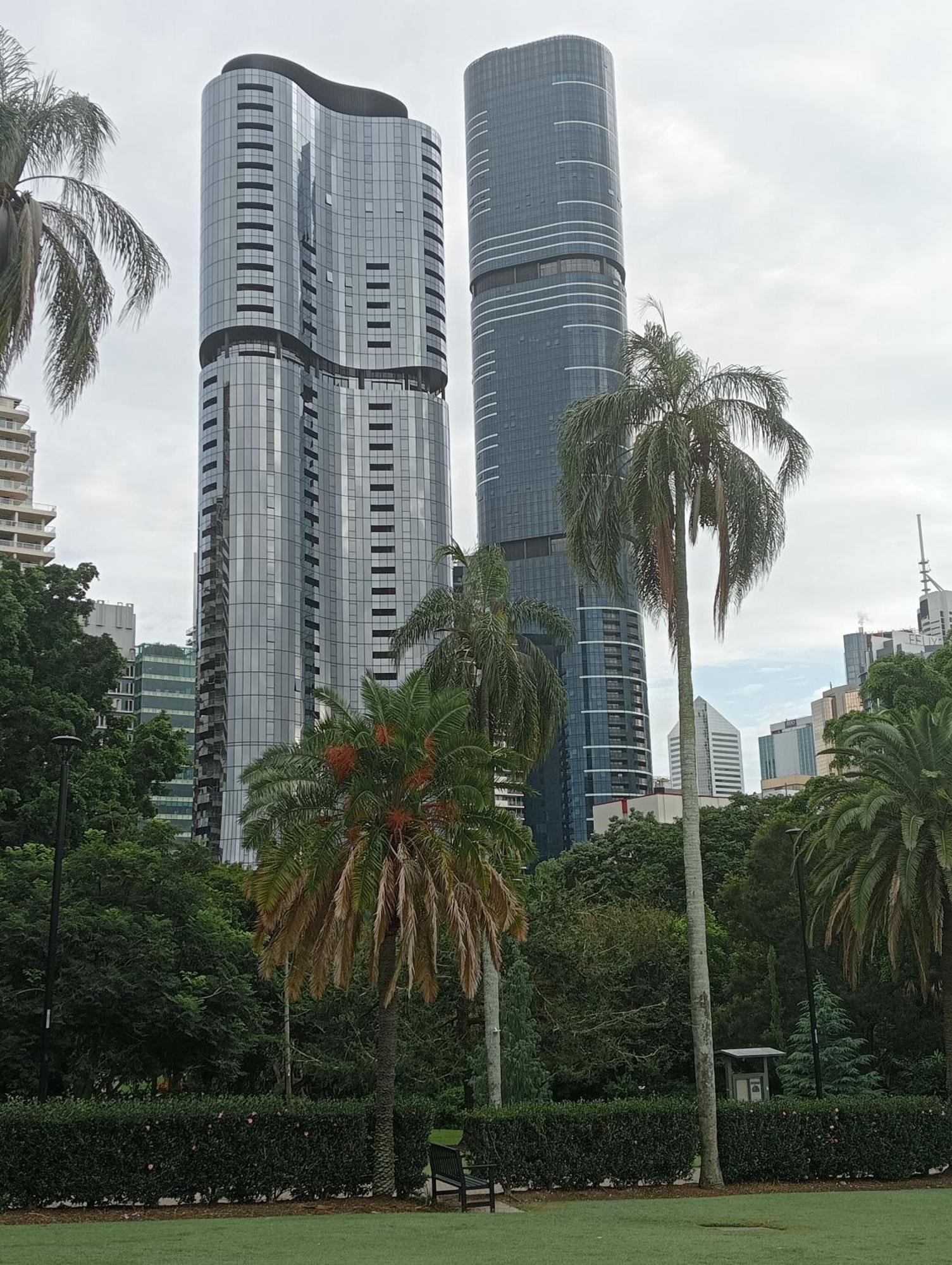 Sky High In Skytower By Cllix Apartment *