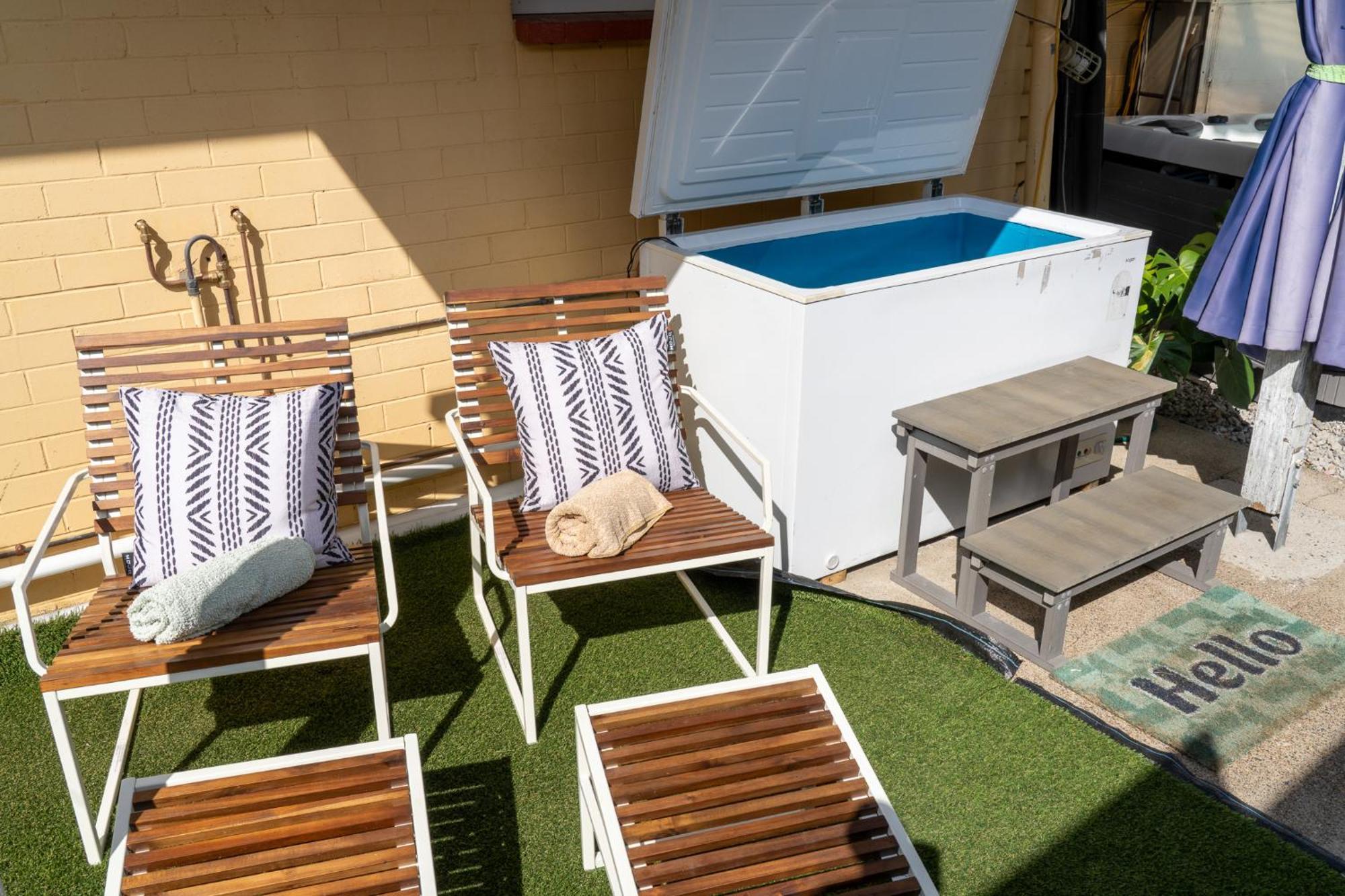Hot Tub, Ice Bath, Gym, Sauna, Pool Table Coorparoo Haven