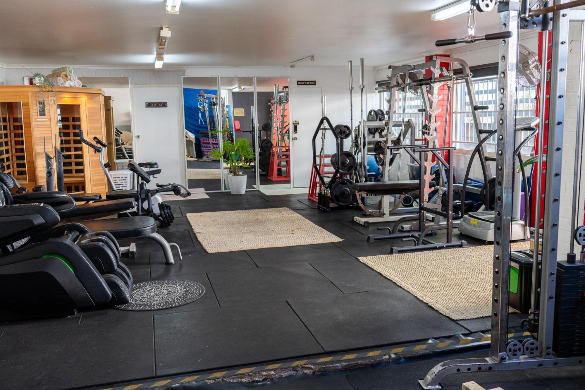 Hot Tub, Ice Bath, Gym, Sauna, Pool Table Coorparoo Haven * Brisbane