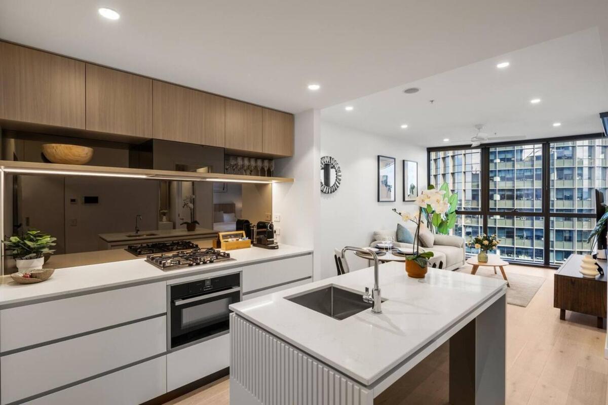 Luxury 1br In Queens Wharf *