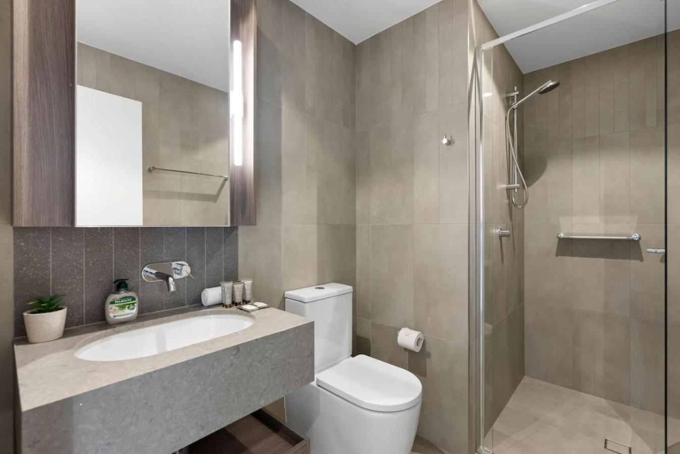 Apartment Stylish With Pool, Sauna & Gym Brisbane