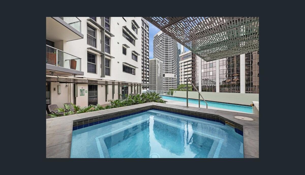 Lux 18th Floor 2br 2bath, River View, Pool, Spa, Sauna, Gym, Wifi,