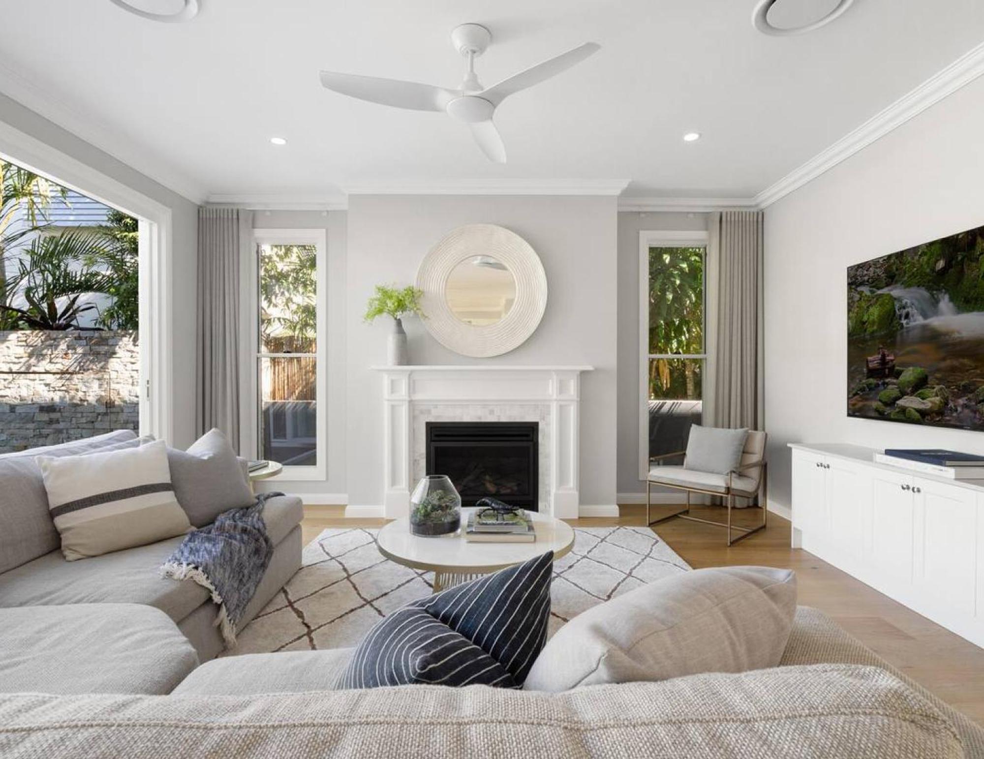 Visually Beautiful And Features The Finest Inclusions * Brisbane