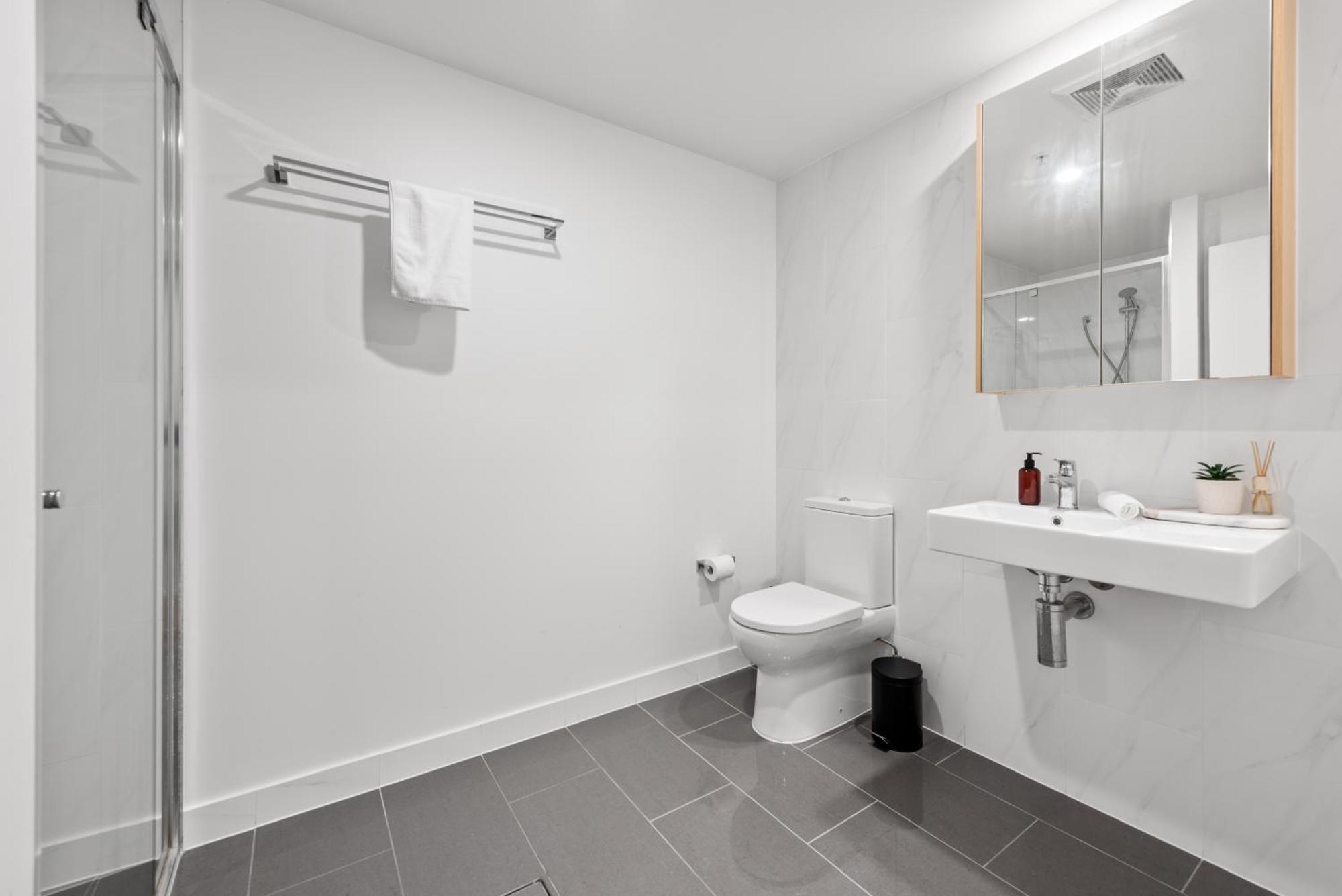 Apartment Stylish View And Location With Pool And Gym Brisbane