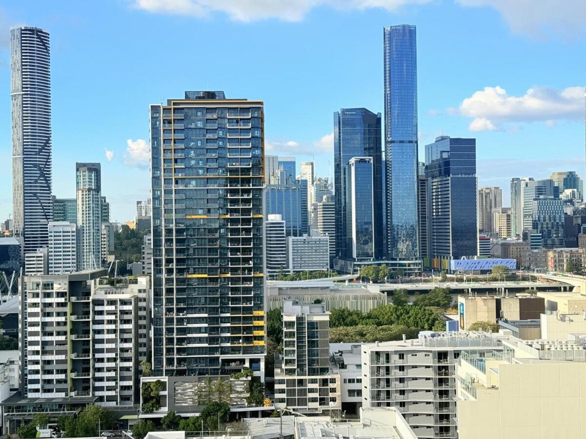 3-bed View With Free Parking Brisbane