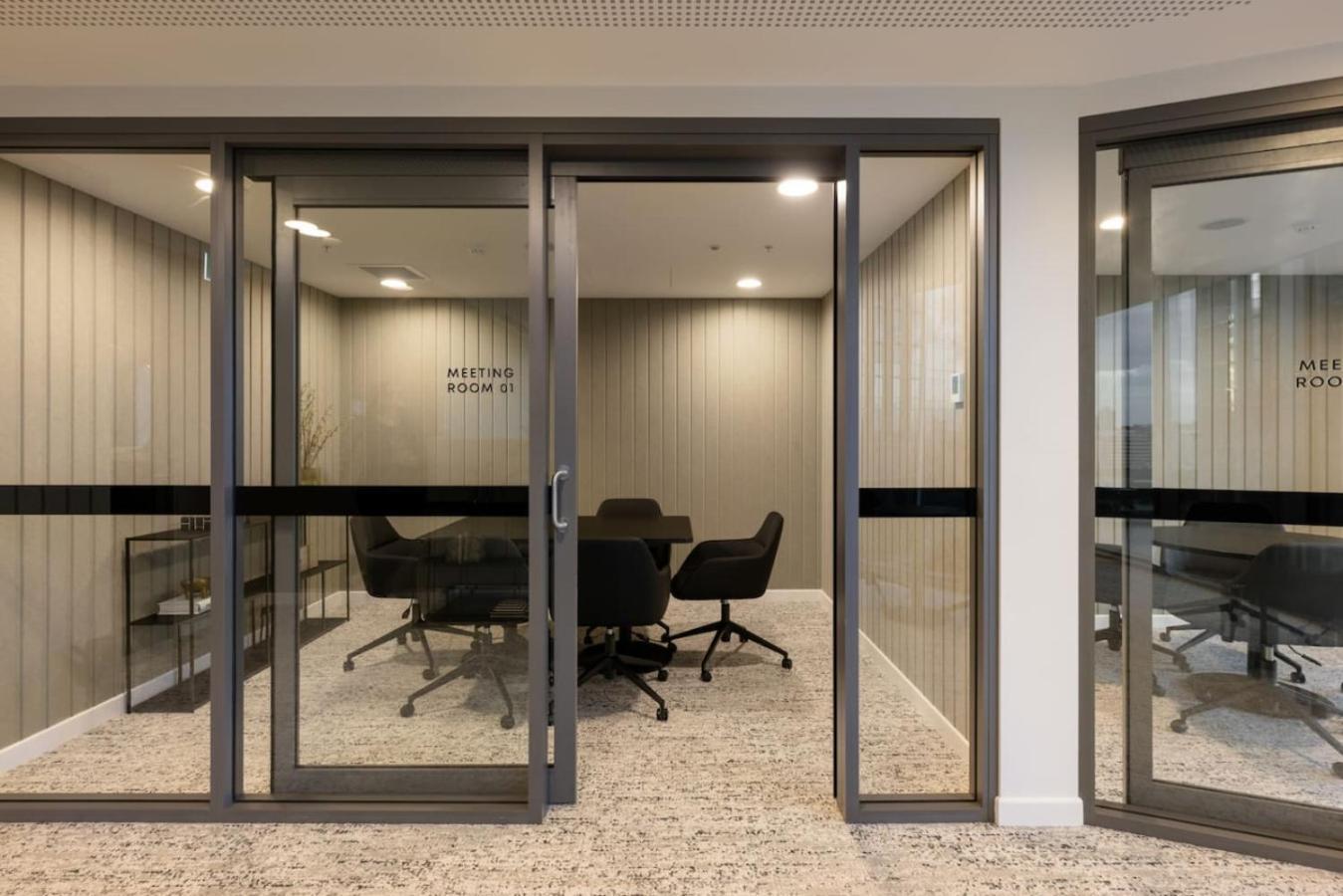 Affordable Luxe And River Views 5 Star Amenities Apartment Brisbane