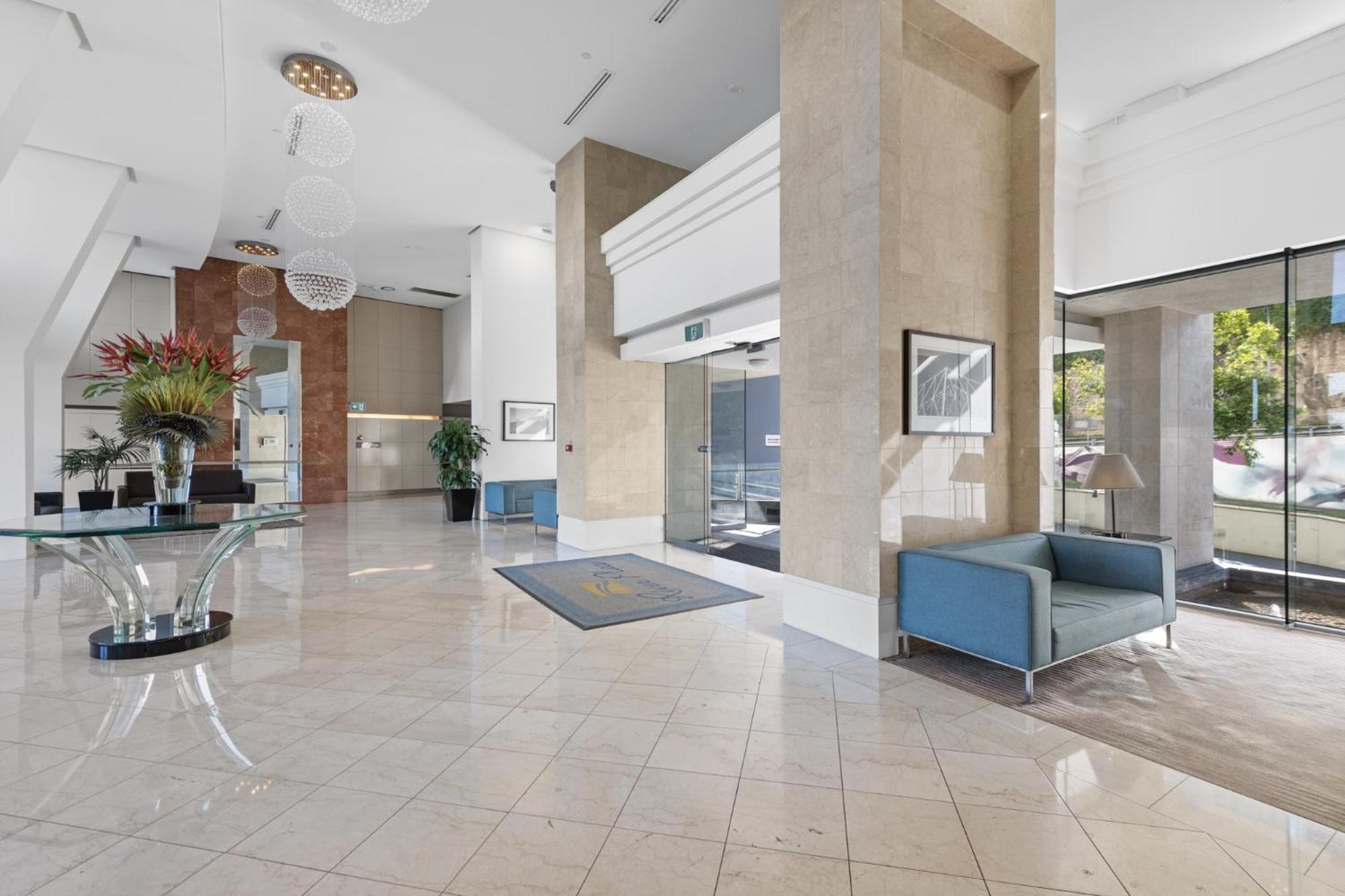 Apartamento Stylish With Bbq Pool & Gym