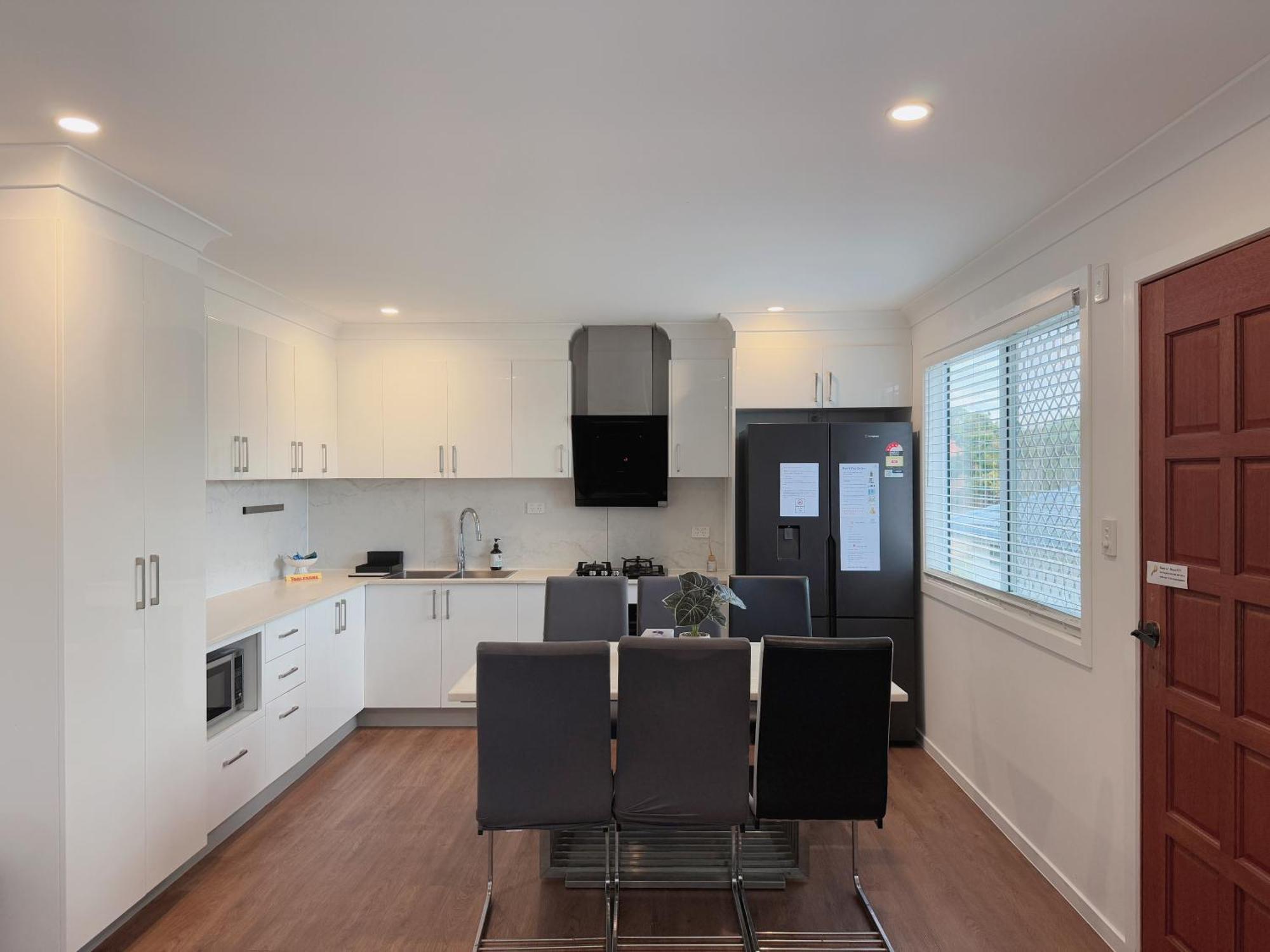 Villa Family Haven In Sunnybank With 2br 2bath 3 Beds Brisbane