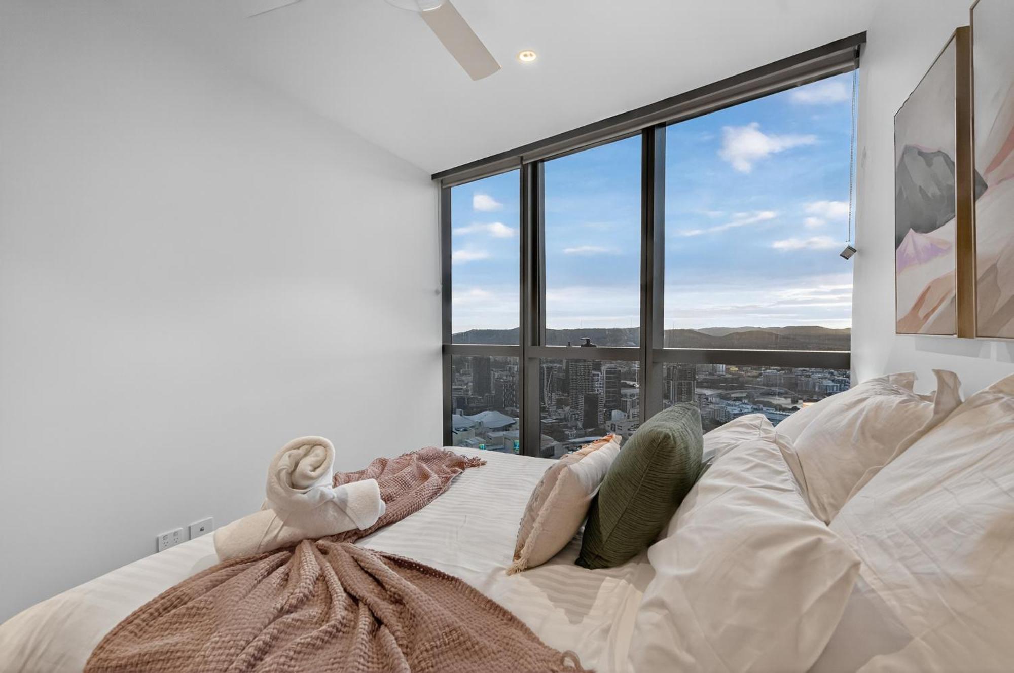 Apartment River Glow At Queens Wharf Level 43 Brisbane
