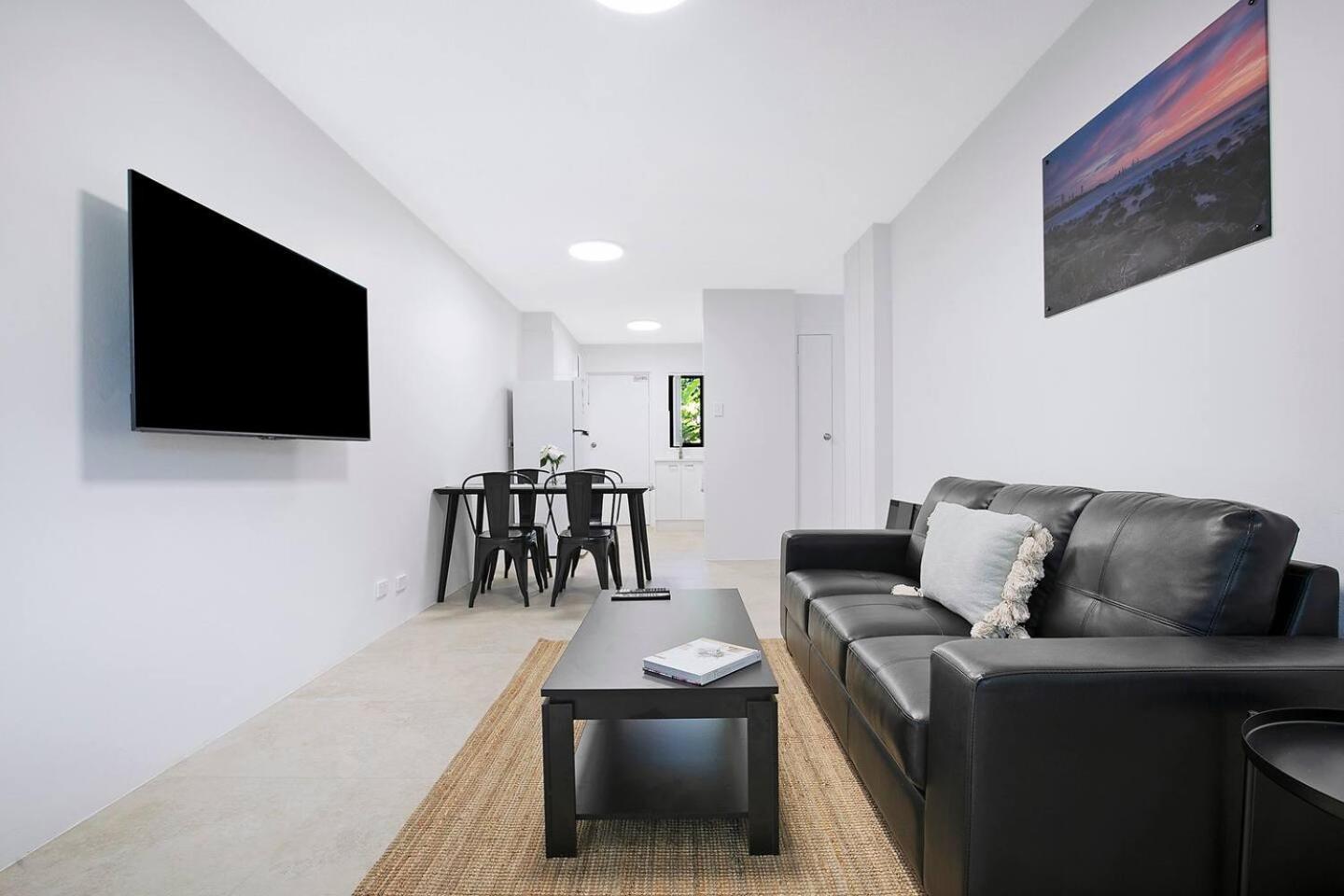 Leafy Hideout Quiet Comfort Near Riverfront And Cbd Brisbane