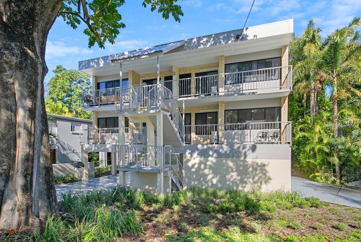 Apartment Leafy Corner Simple Near River And Cbd