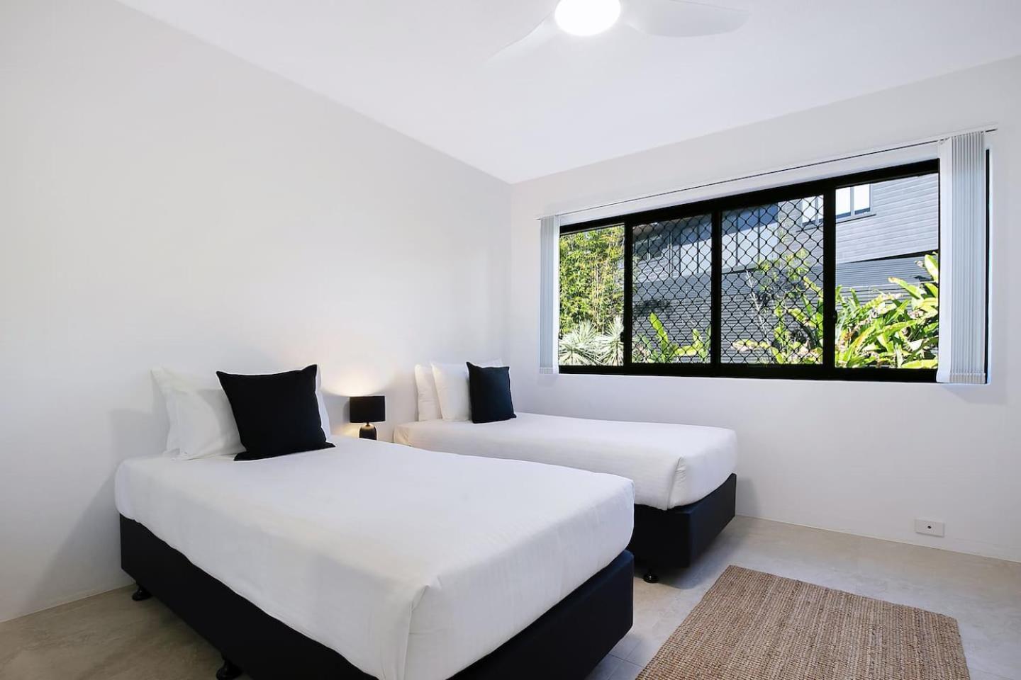 Leafy Corner Simple Near River And Cbd Brisbane