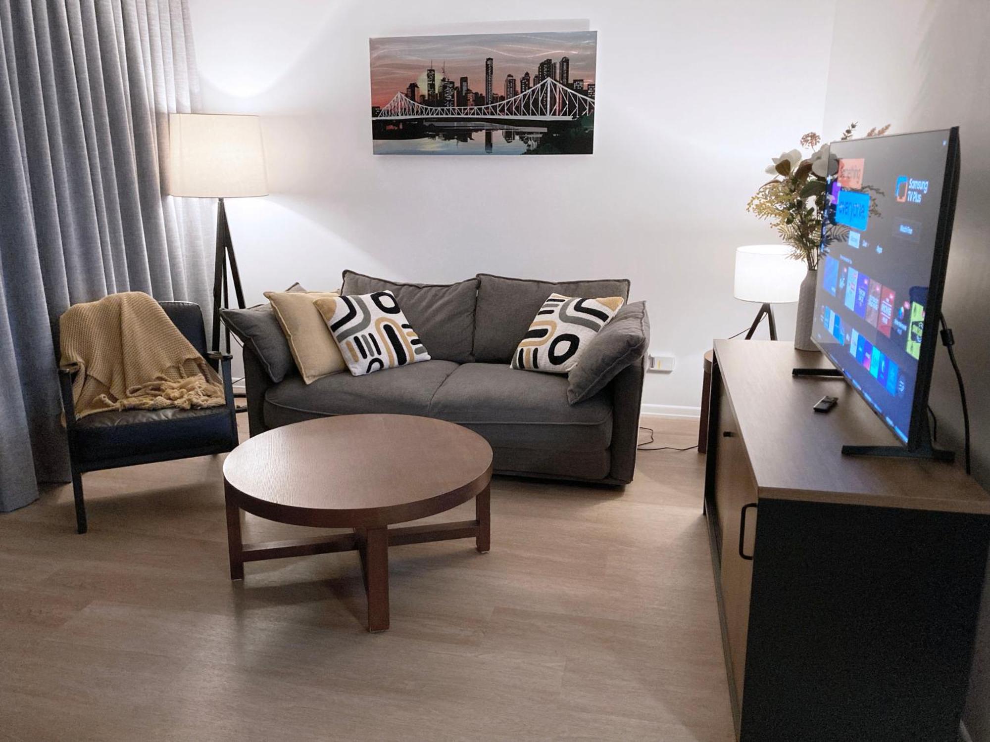 Centre Comfort, Style And Convenience Apartment *