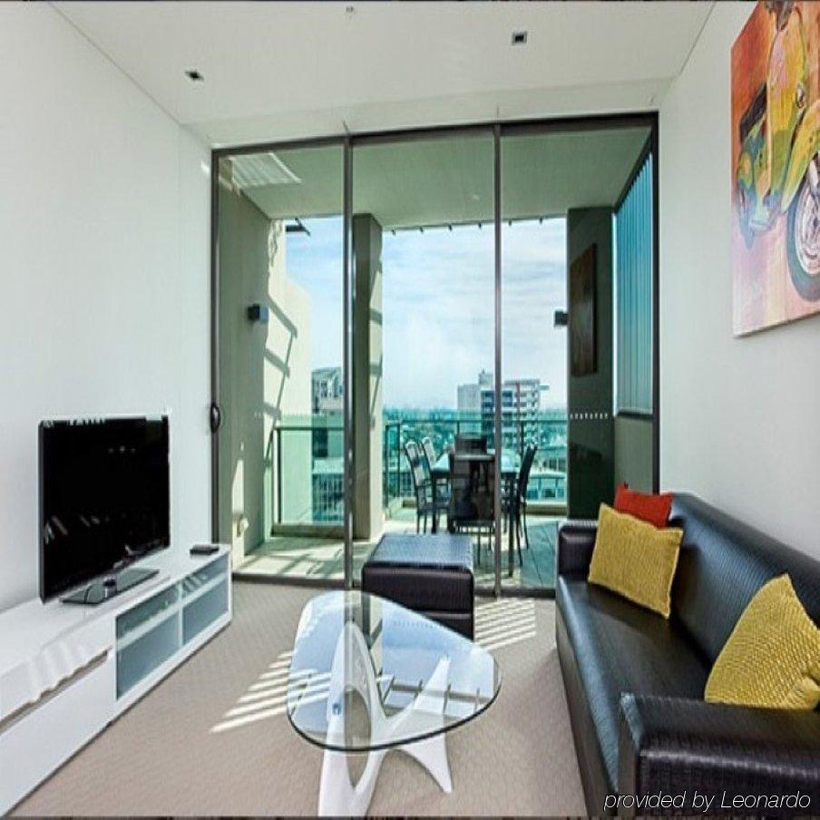 Aparthotel Quattro On Astor By Restt Brisbane