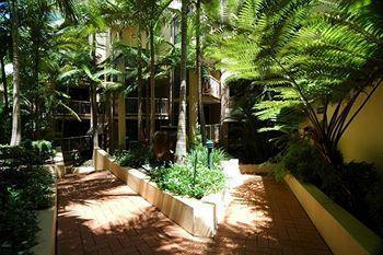 Spring Hill Gardens 3*