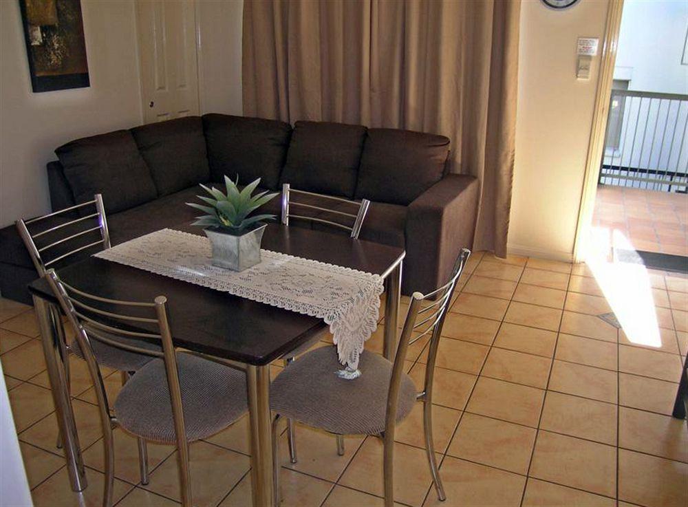 Kangaroo Point Aparthotel 3*