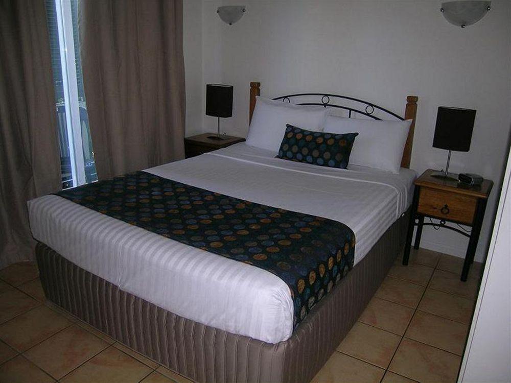 Kangaroo Point 3*