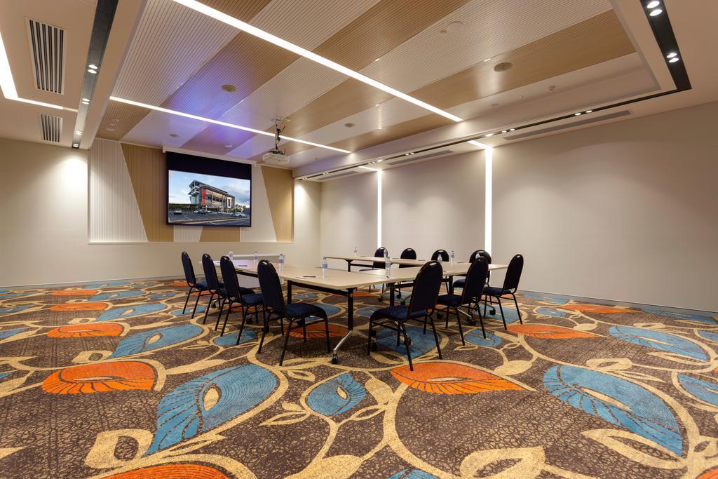 Hotel Calamvale And Conference Centre Brisbane