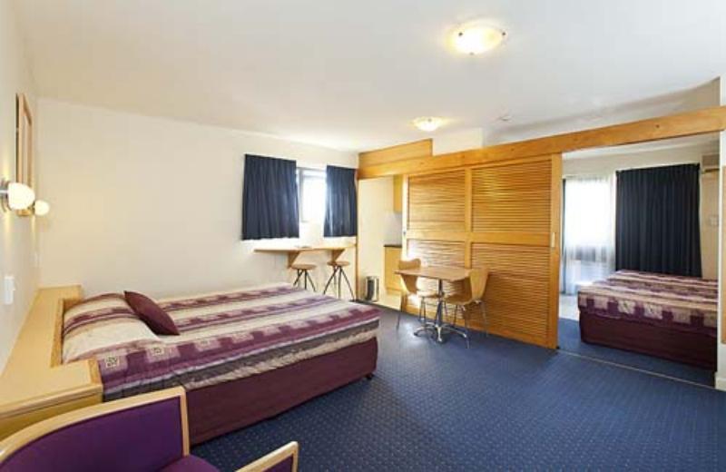 Motel Airolodge International