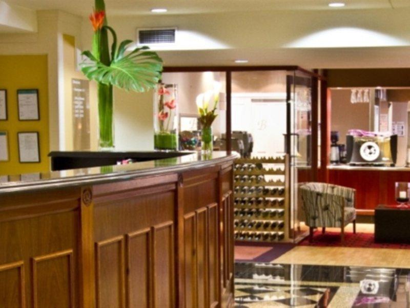 Adina Anzac Square Aparthotel
