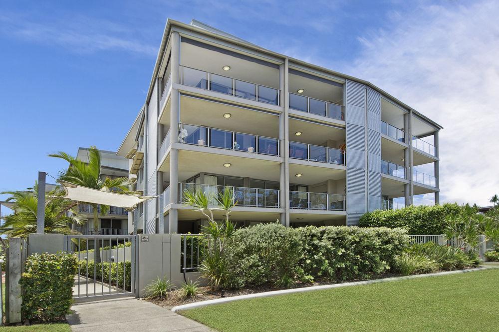 On The Bay Bribie Island Hotel