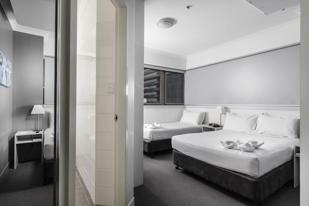 Hotel George Williams 4*
