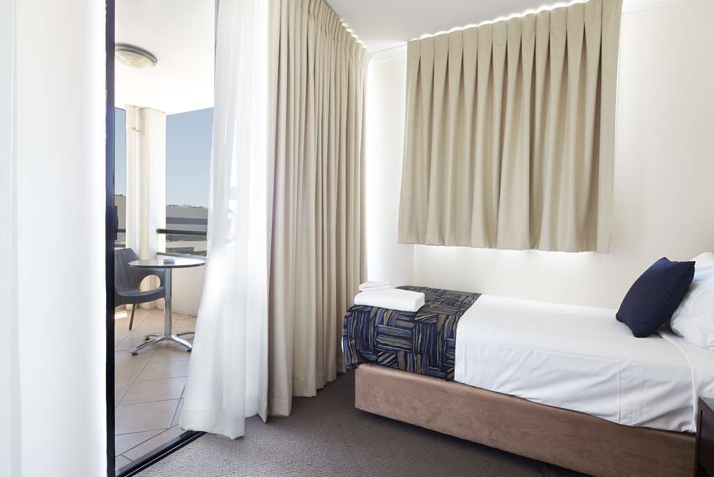 West End Central 4*