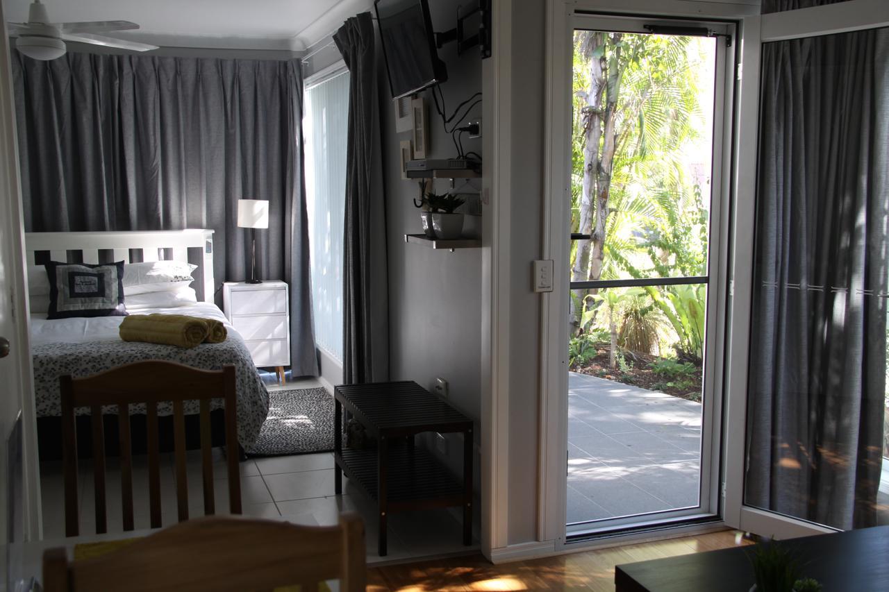 Paperbark 4*