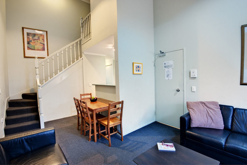 Aparthotel Spring Hill Gardens 3*