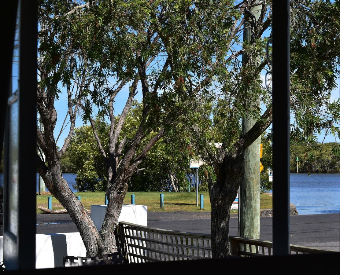 Absolute Waterfront Holiday home Brisbane