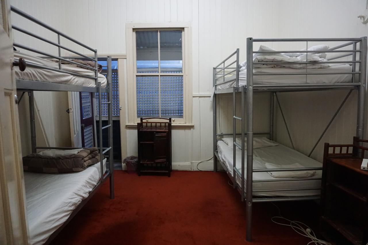 Bluetongue Backpackers * Brisbane