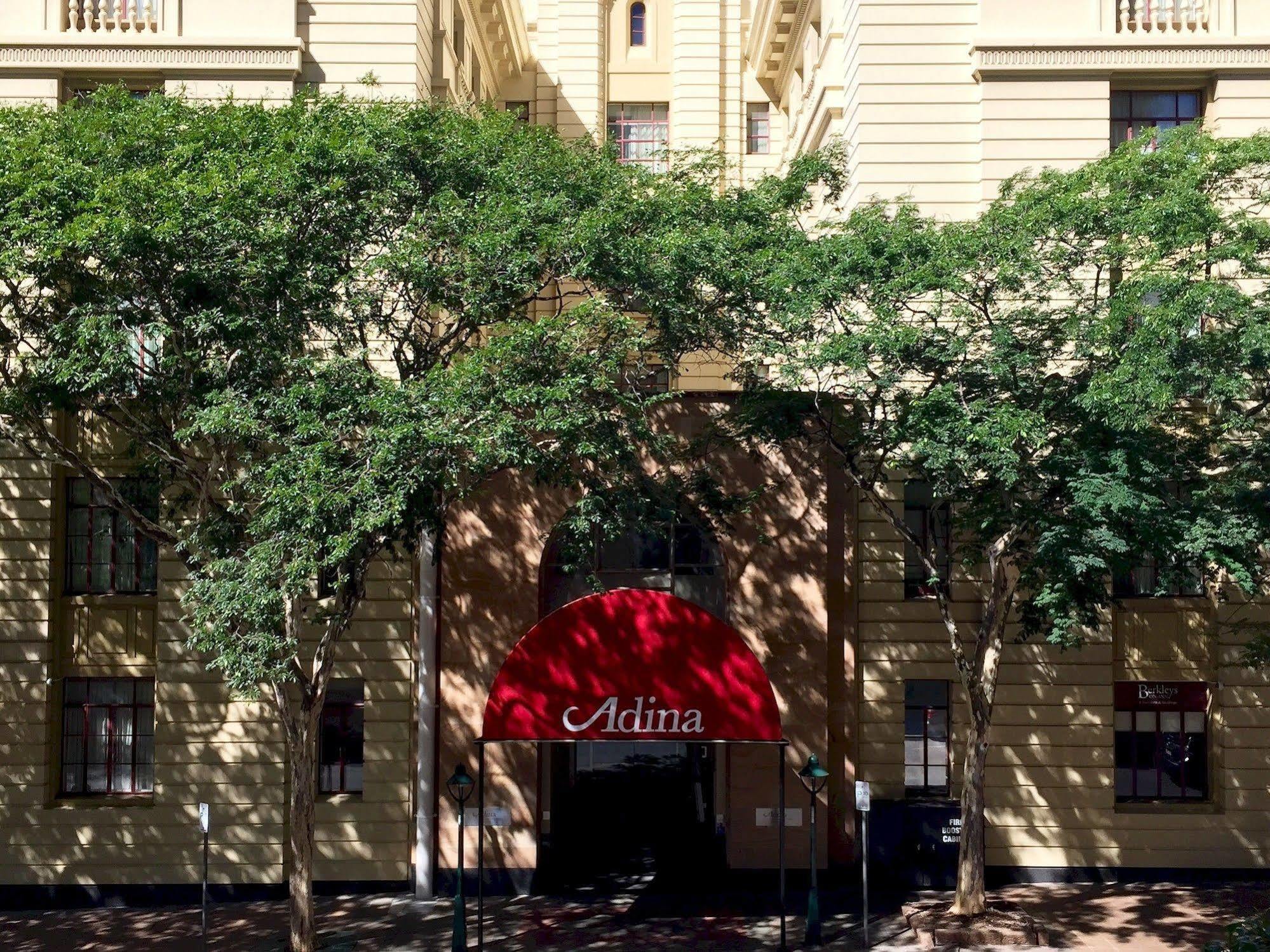 Aparthotel Adina Anzac Square 4*