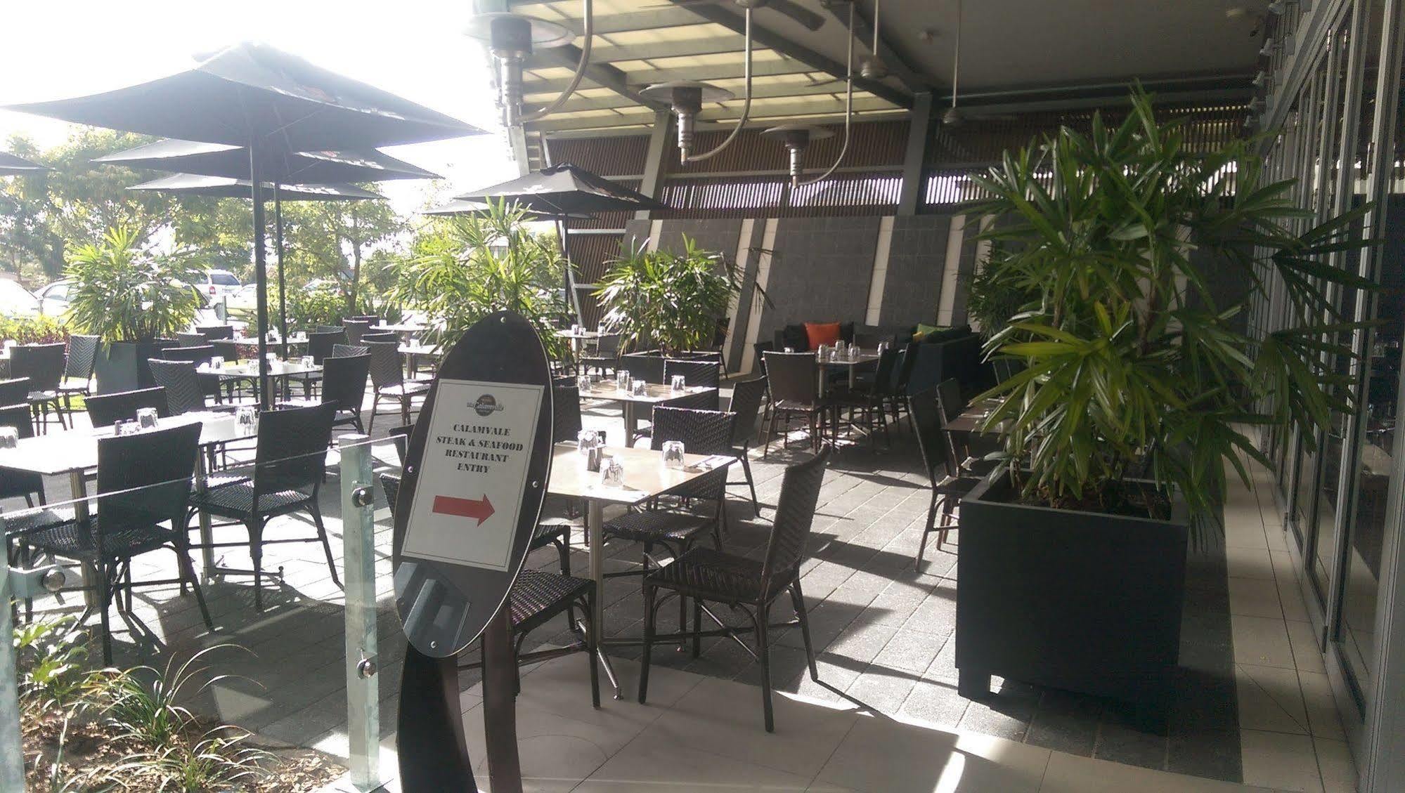 Calamvale And Conference Centre Hotel