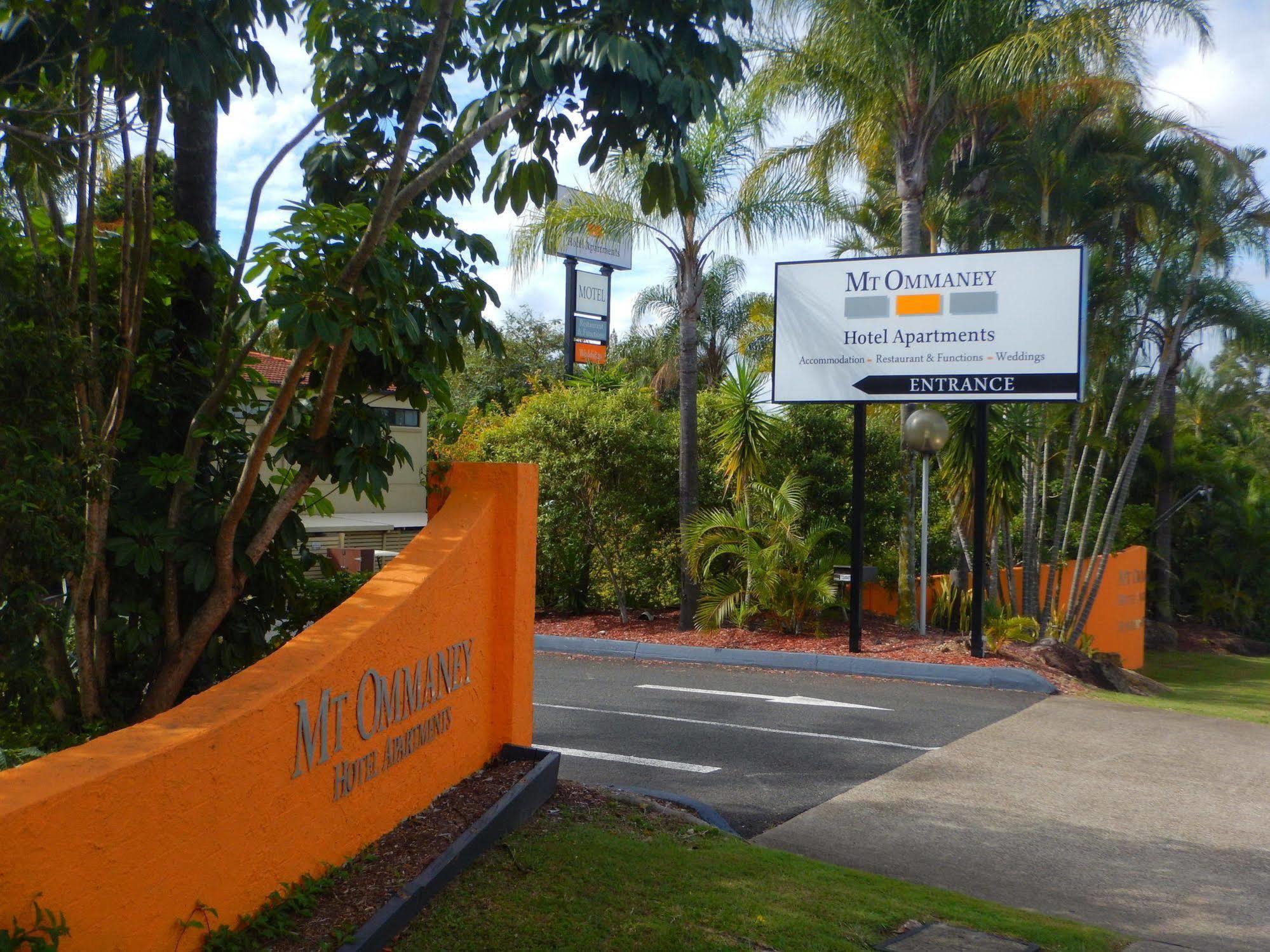 Mt Ommaney 4* Brisbane