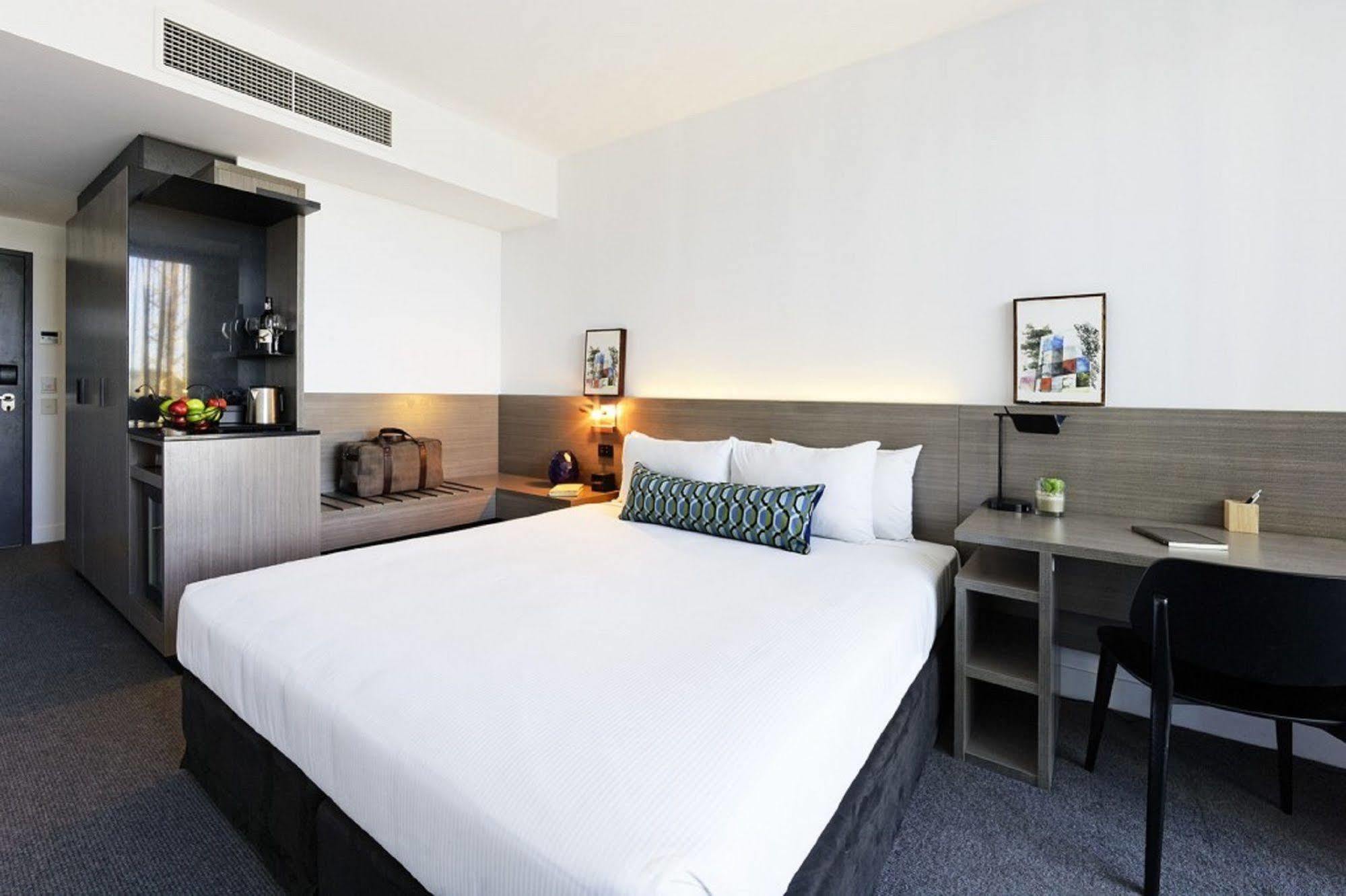 Alpha Mosaic Fortitude Valley Hotel Brisbane