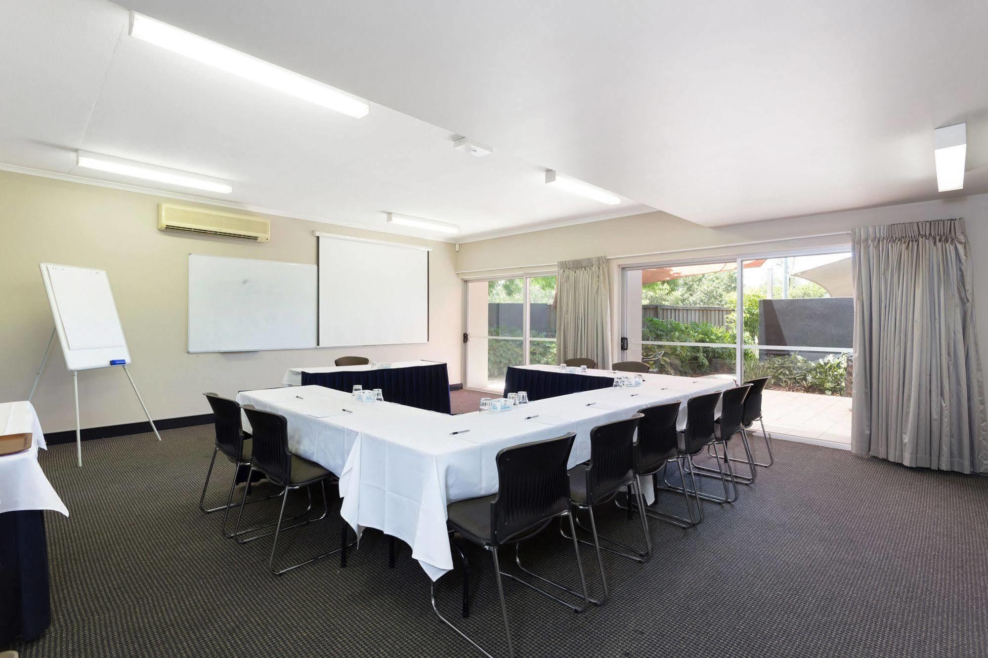 Rocklea International Motel