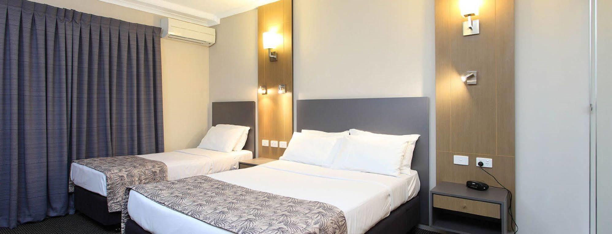 International Virginia Hotel 4*