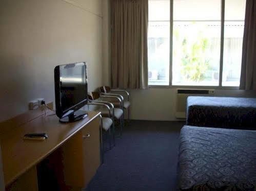 Salisbury Hotel