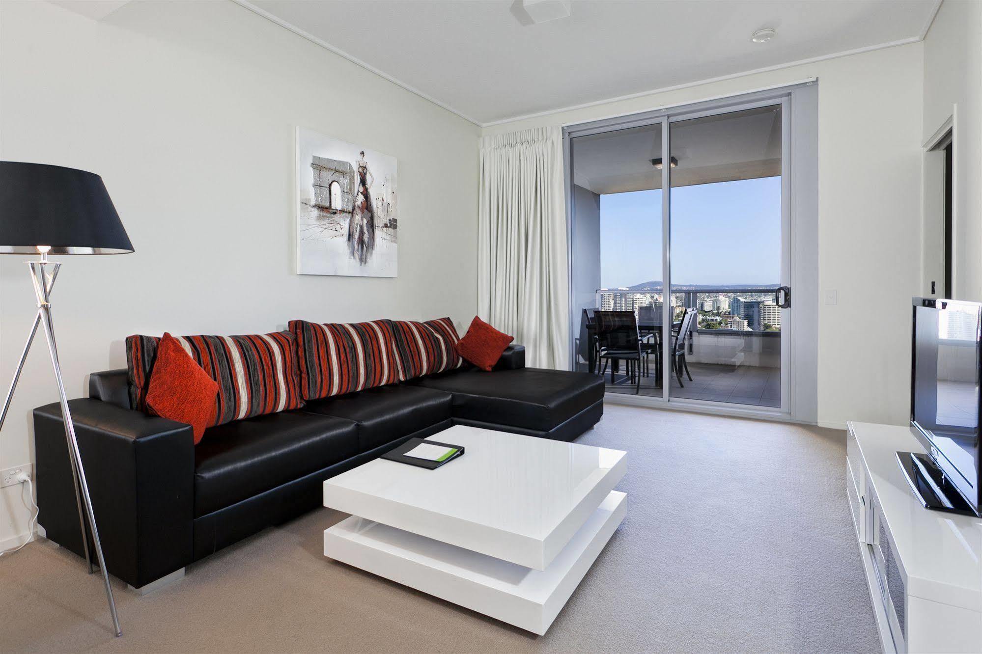 Mantra On The Quay Aparthotel 4*