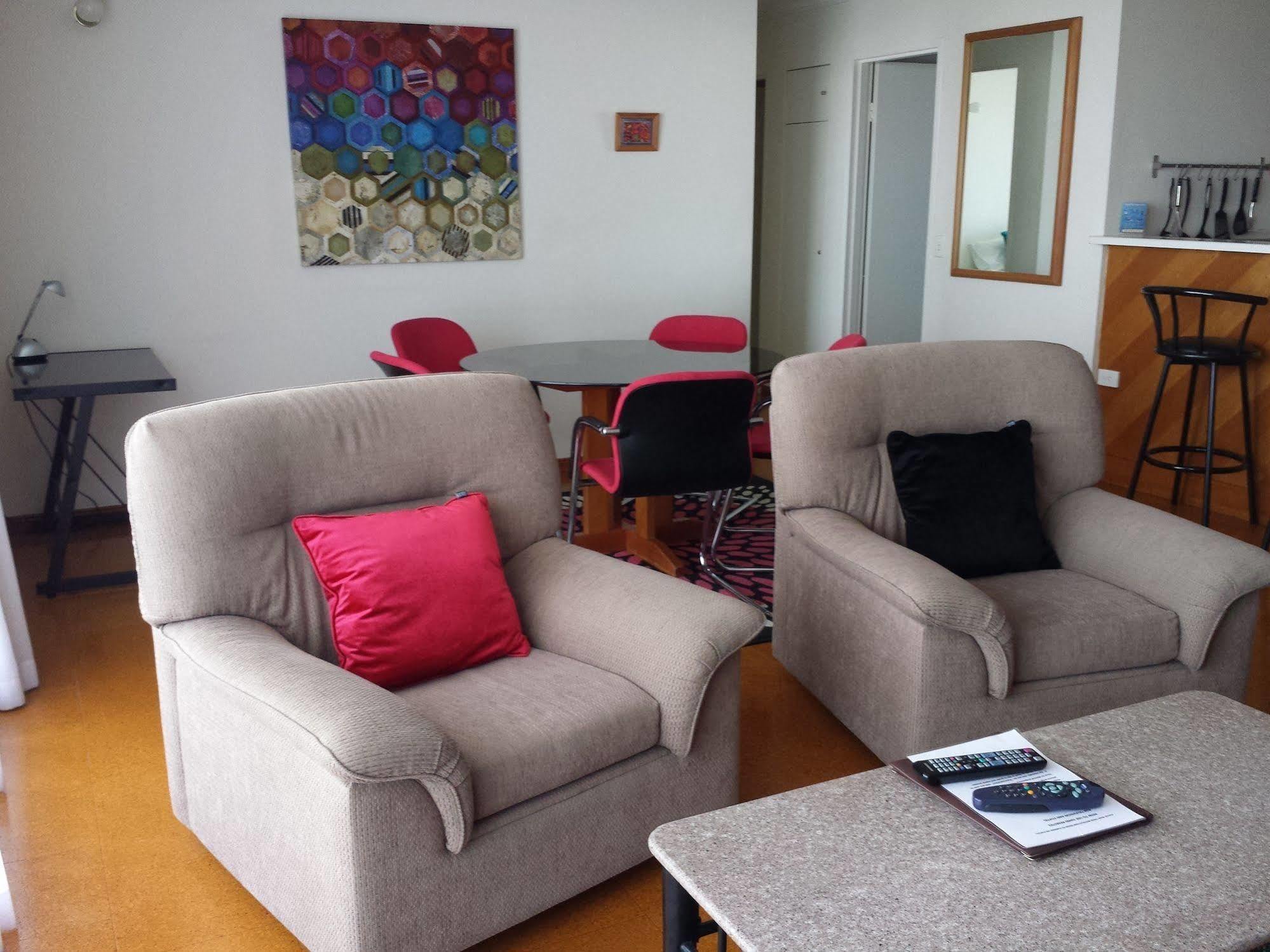 Aparthotel Kirribilli 3*