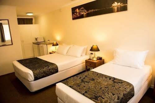 Garden Motor Motel 3*