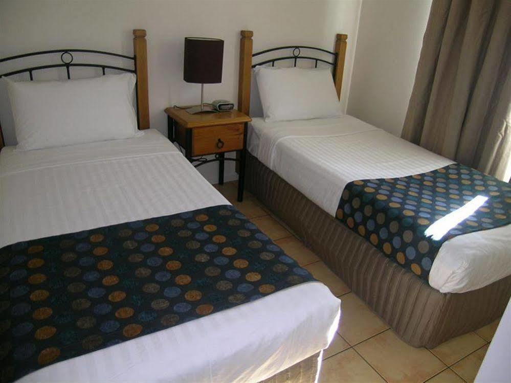 Kangaroo Point 3*