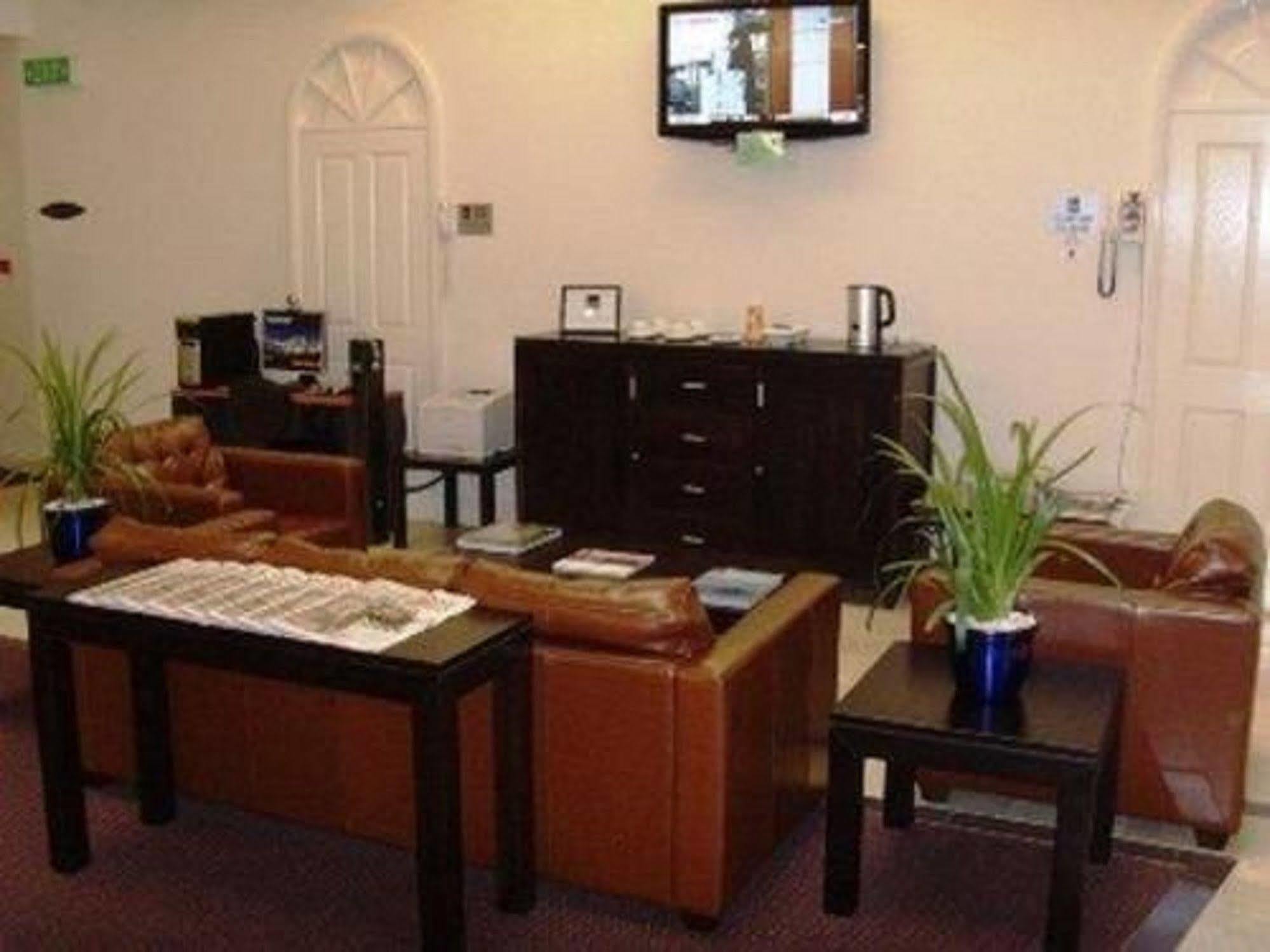 Aparthotel Central Cosmo 4*