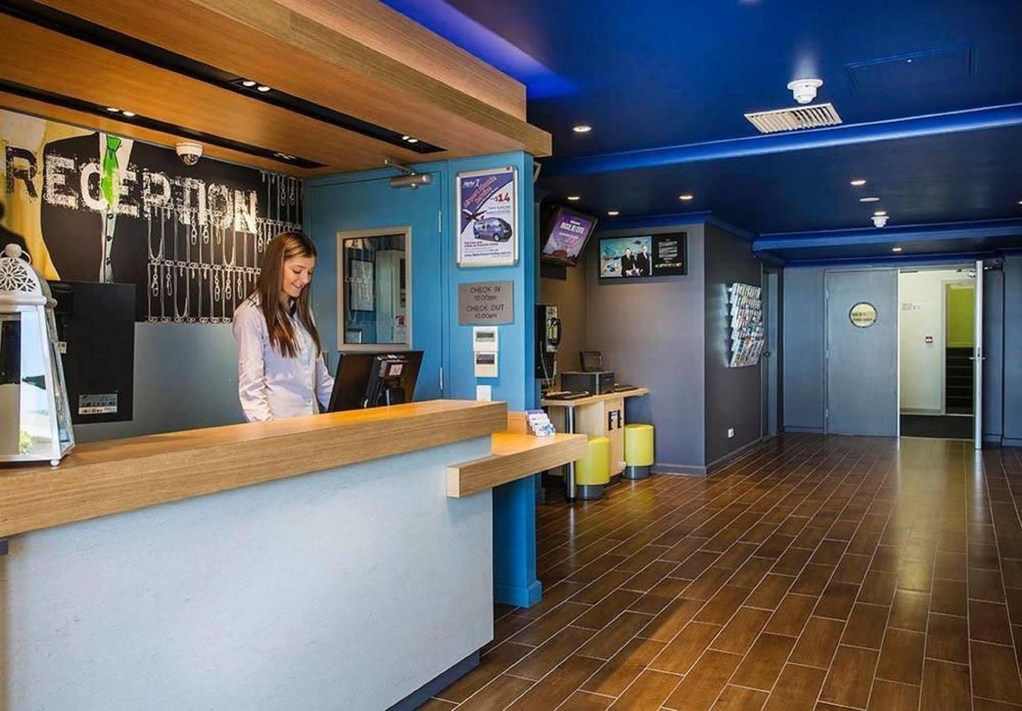 Ibis Budget Airport 3*